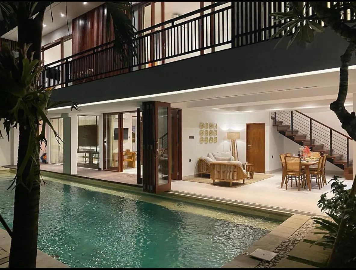 T Villa سمينياك