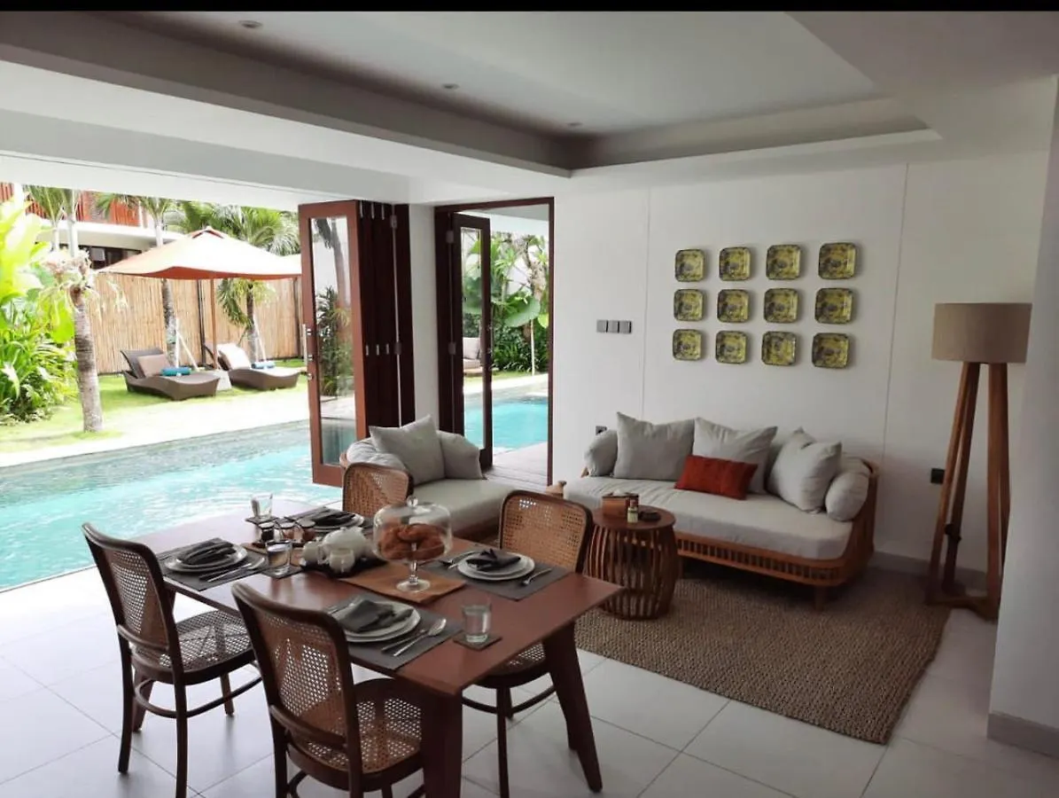 T Villa سمينياك