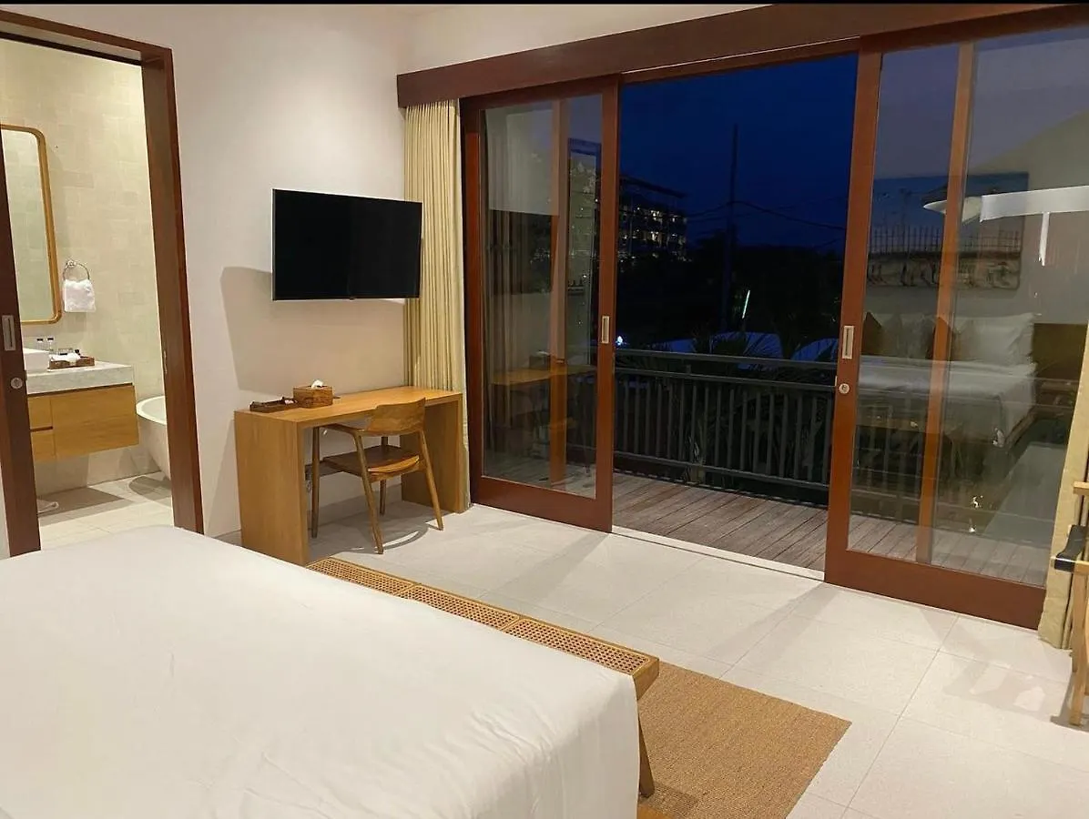 T Villa سمينياك