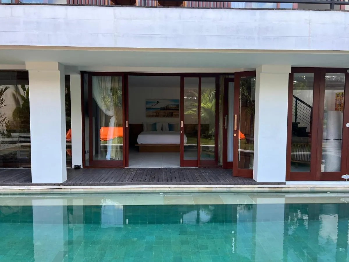 T Villa سمينياك إندونيسيا