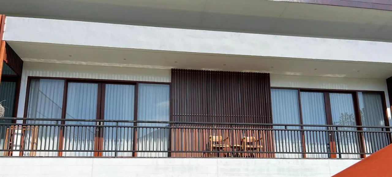 T Villa سمينياك