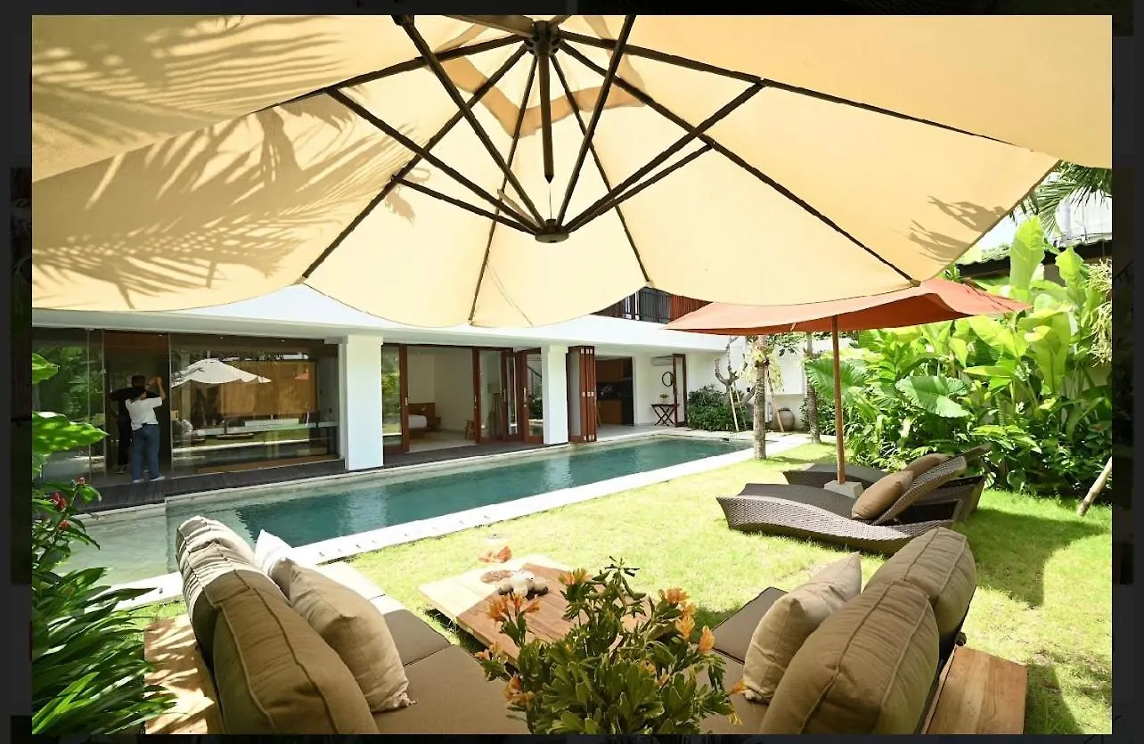 T Villa سمينياك